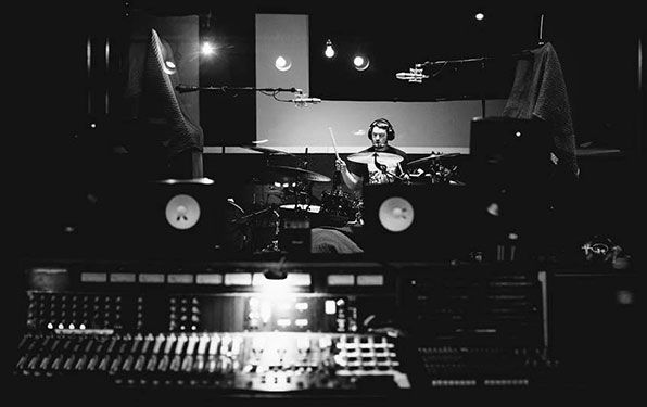 Animals_As_Leaders_Matt_Garstka_recording